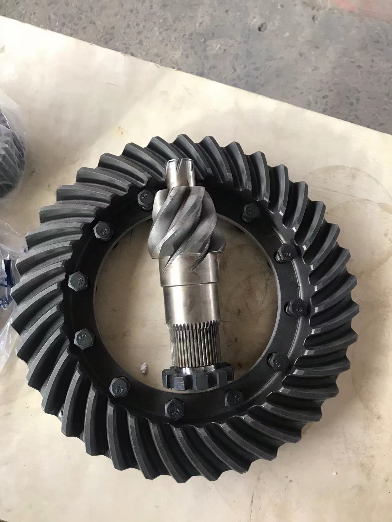 XCMG 303s rubber tyred roller rear axle accessorie