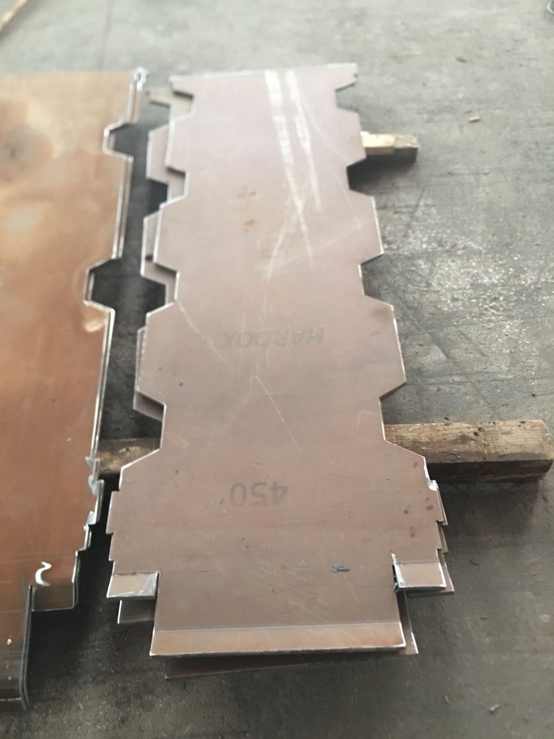 Why Sweden Handa wear-resistant plate is selected 