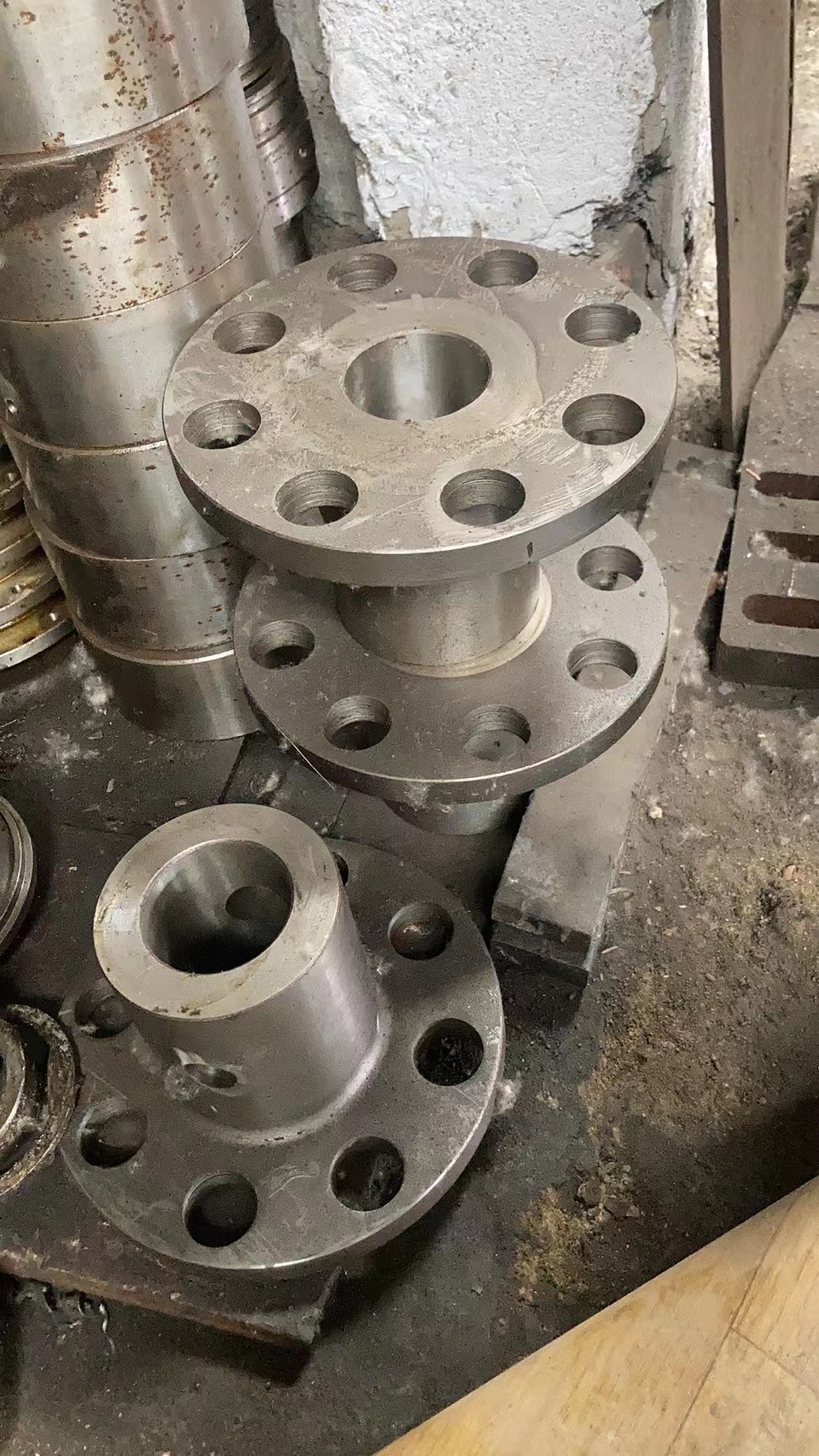 ABG8620 paver main machine hinge shaft head