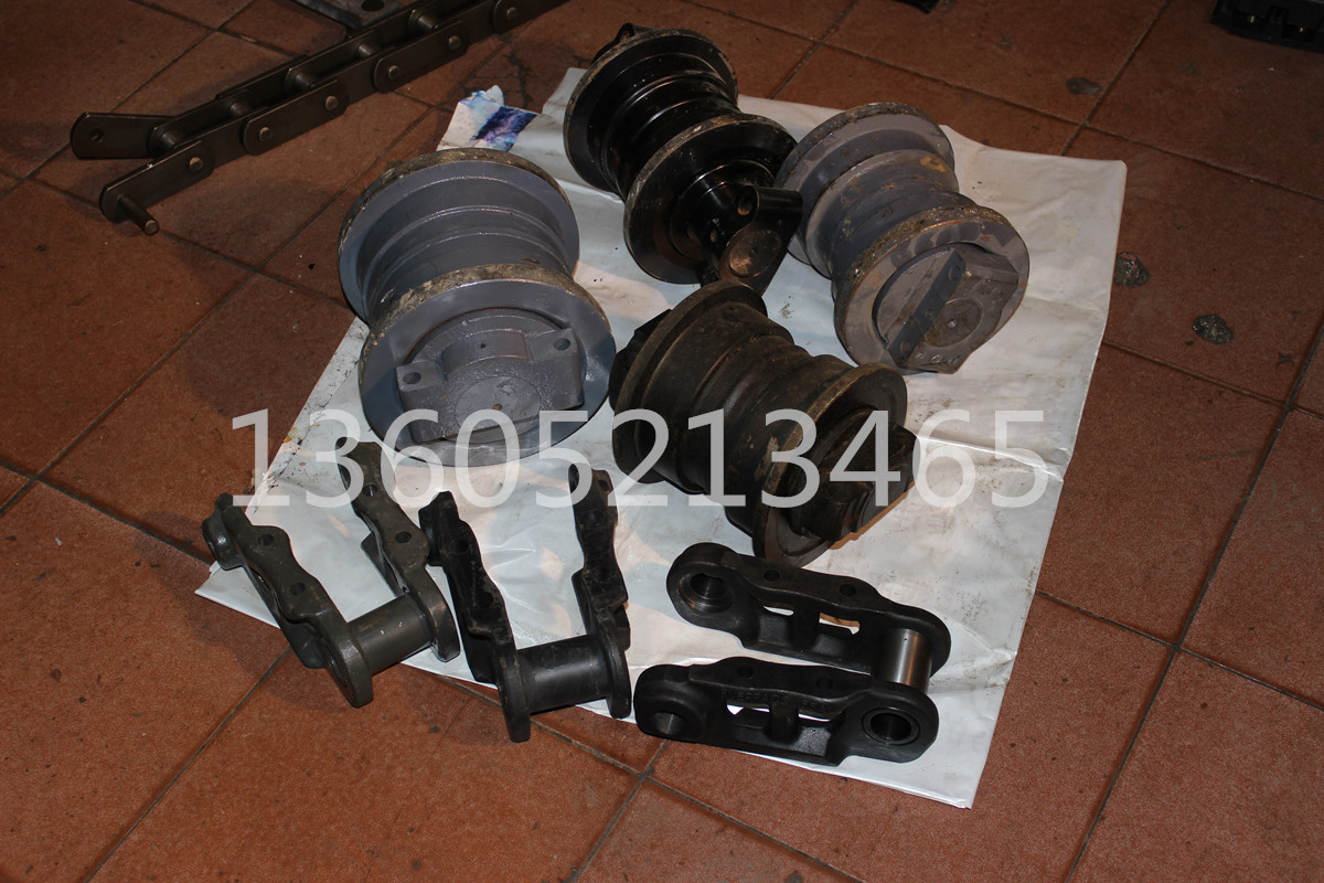 SP1800-2 asphalt paver support wheel 4611340028