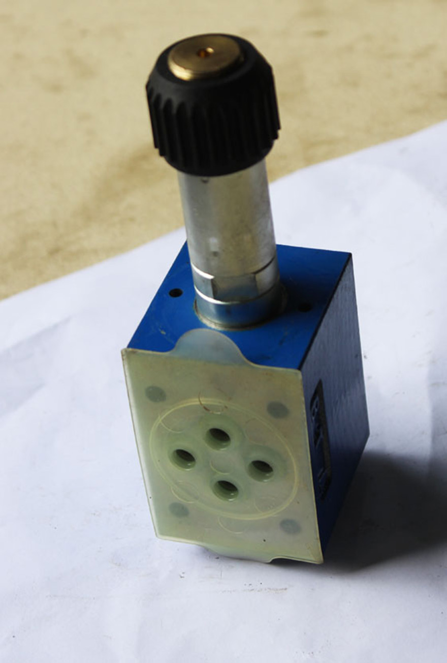 Paver brake solenoid valve 4WE6Y62
