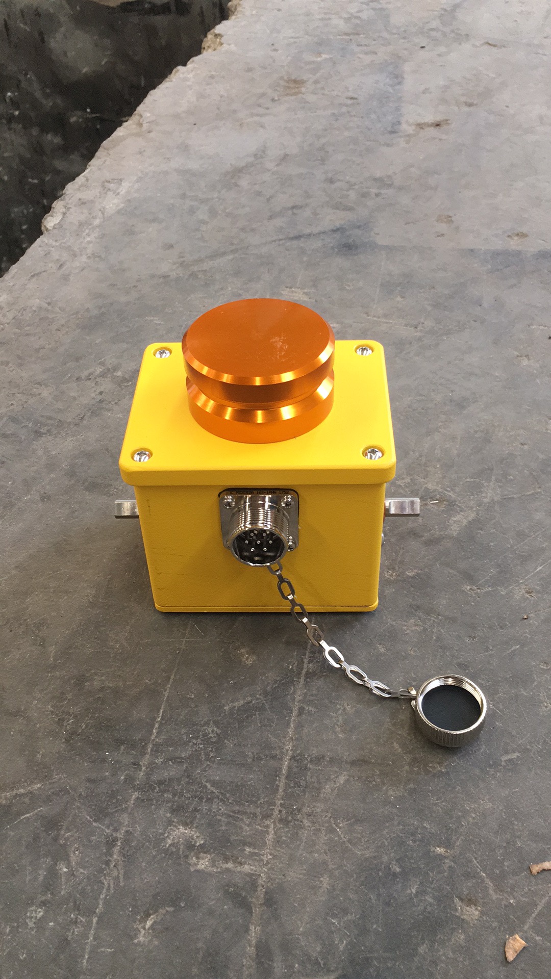 Volvo paver horizontal leveling instrument 1394151