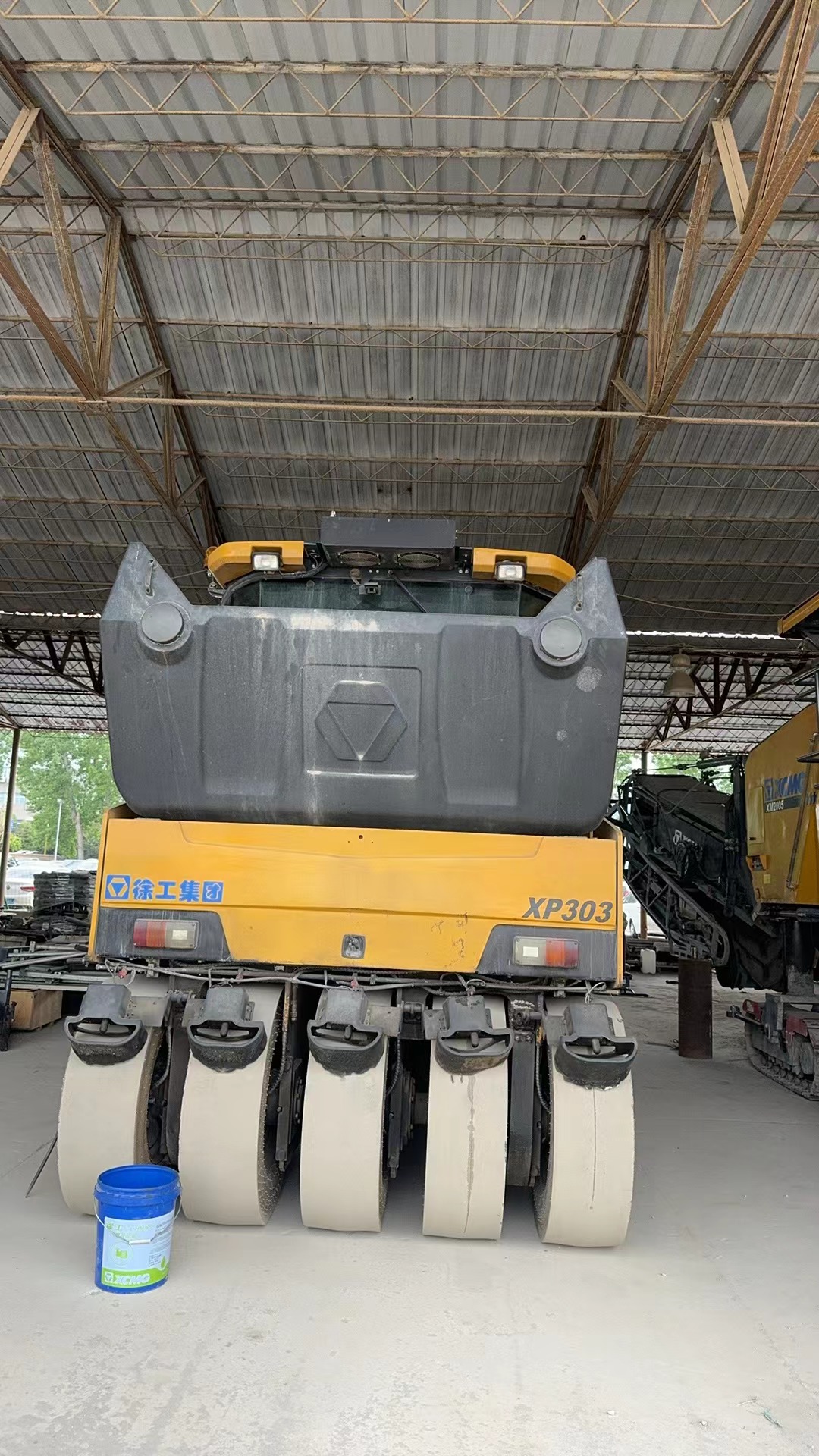 Second hand equipment XD133C double steel wheel ro